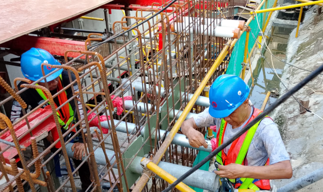 Pemasangan Pipa Galvanis